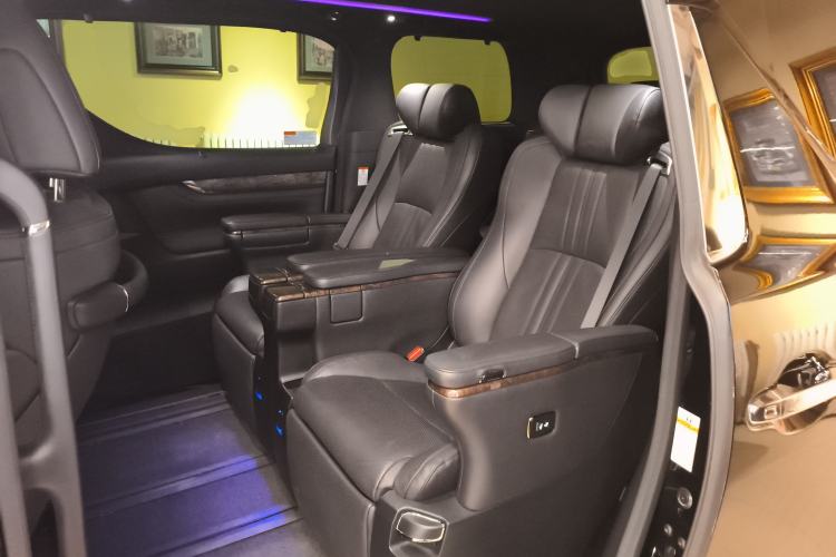 Used Toyota Vellfire 2020 Dual-Engine 2.5L HV Prestige Edition Left Rear Seat