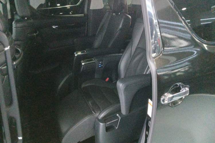 Used Toyota Vellfire 2020 Dual-Engine 2.5L HV Luxury Edition Left Rear Seat