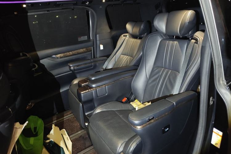 Used Toyota Vellfire 2020 Dual-Engine 2.5L HV Prestige Edition Left Rear Seat