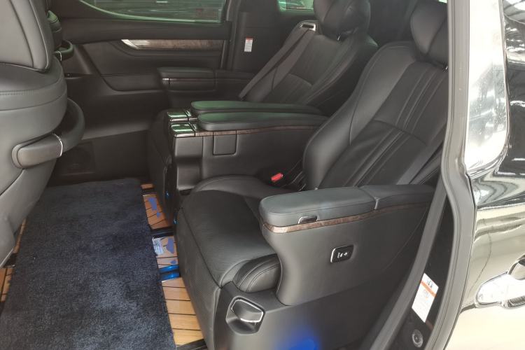 Used Toyota Vellfire 2020 Dual-Engine 2.5L HV Prestige Edition Left Rear Seat