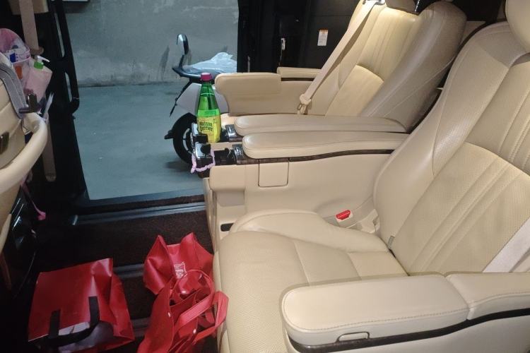Used Toyota Vellfire 2020 Dual-Engine 2.5L HV Prestige Edition Left Rear Seat