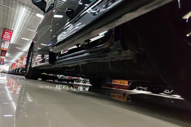Used Toyota Vellfire 2020 Dual-Engine 2.5L HV Prestige Edition Left Side Sill