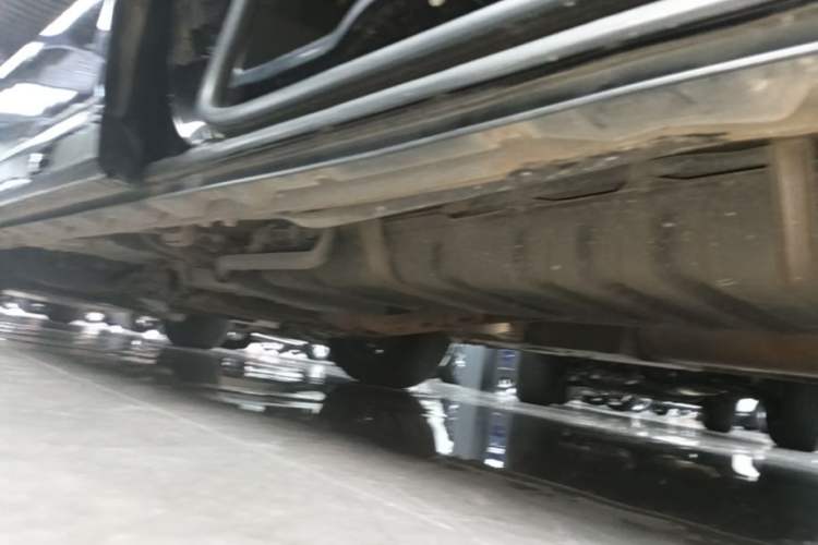Used Toyota Vellfire 2020 Dual-Engine 2.5L HV Prestige Edition Left Side Sill
