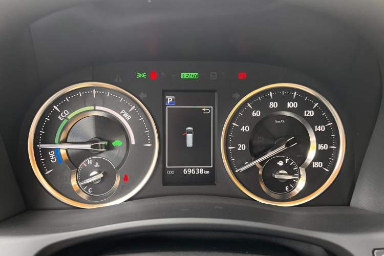 Used Toyota Vellfire 2020 Dual-Engine 2.5L HV Prestige Edition Odometer Close Up