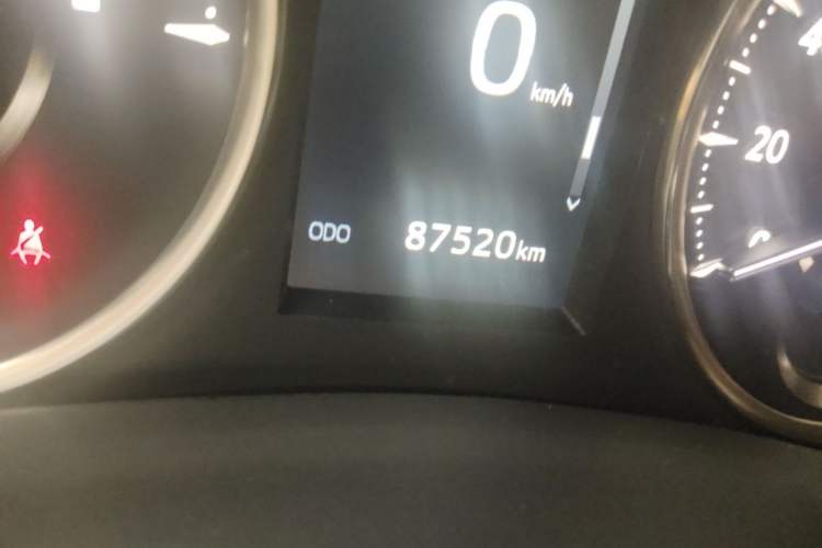 Used Toyota Vellfire 2020 Dual-Engine 2.5L HV Prestige Edition Odometer Close Up