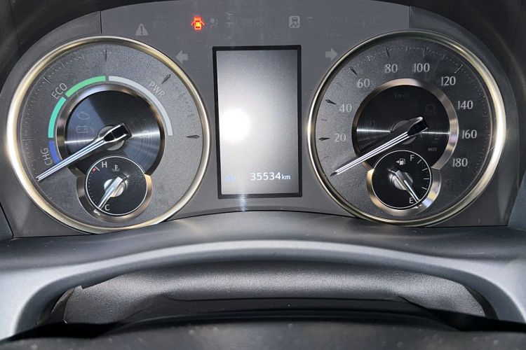 Used Toyota Vellfire 2020 Dual-Engine 2.5L HV Prestige Edition Odometer Close Up