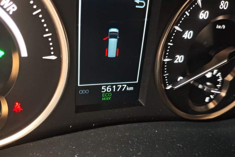 Used Toyota Vellfire 2020 Dual-Engine 2.5L HV Luxury Edition Odometer Close Up