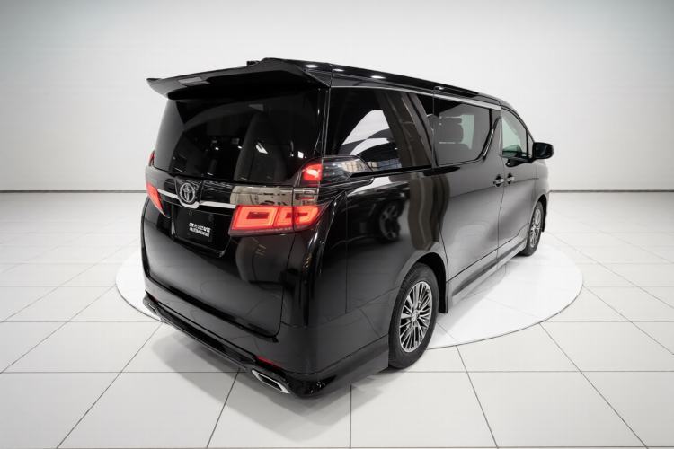 Used Toyota Vellfire 2020 Dual-Engine 2.5L HV Luxury Edition Rear Right 45 Deg