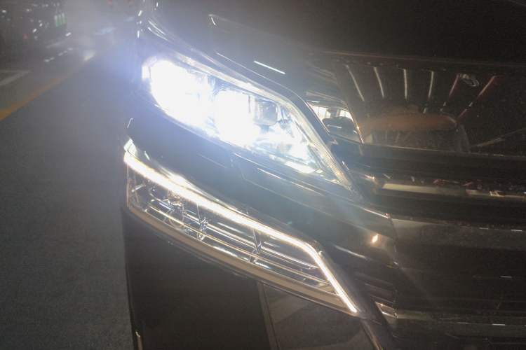 Used Toyota Vellfire 2020 Dual-Engine 2.5L HV Prestige Edition Right Front Headlight