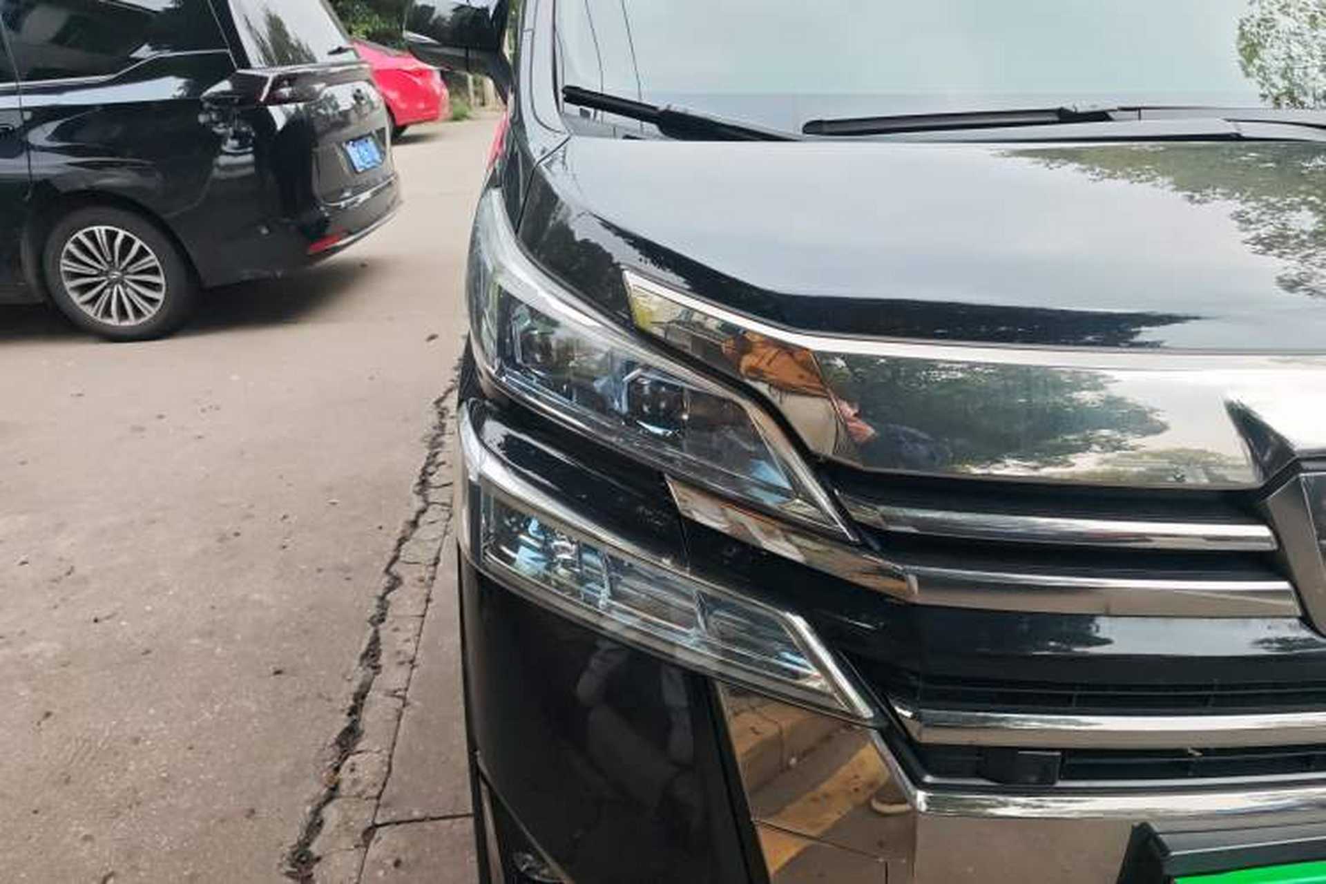 Used Toyota Vellfire 2020 Dual-Engine 2.5L HV Luxury Edition Right Front Headlight