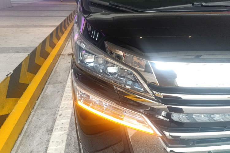 Used Toyota Vellfire 2020 Dual-Engine 2.5L HV Luxury Edition Right Front Headlight