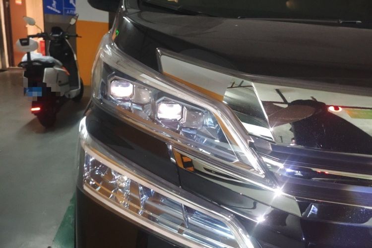 Used Toyota Vellfire 2020 Dual-Engine 2.5L HV Prestige Edition Right Front Headlight