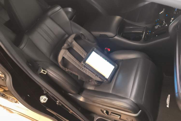 Used Toyota Vellfire 2020 Dual-Engine 2.5L HV Prestige Edition Right Front Seat