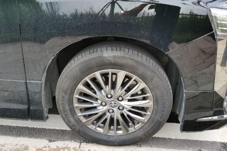 Used Toyota Vellfire 2020 Dual-Engine 2.5L HV Prestige Edition Right Front Wheel Hub