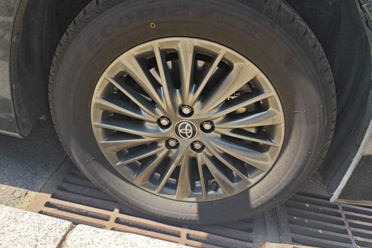 Used Toyota Vellfire 2020 Dual-Engine 2.5L HV Prestige Edition Right Front Wheel Hub