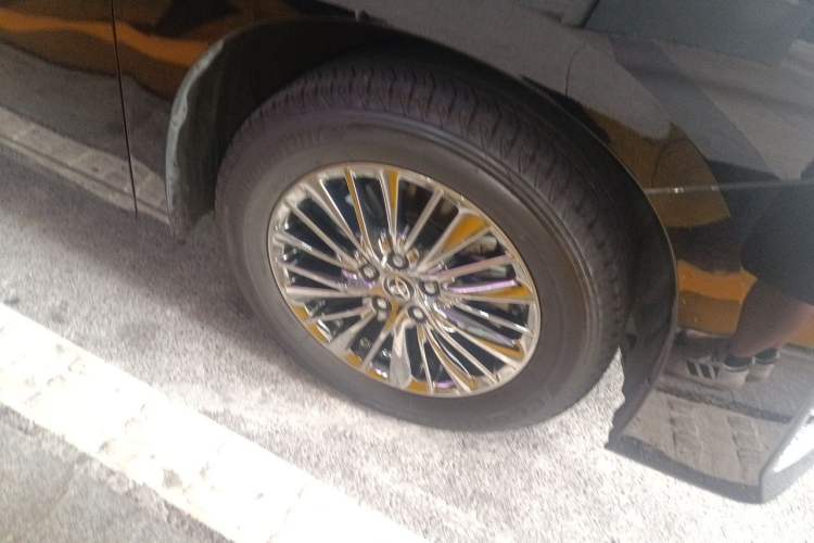 Used Toyota Vellfire 2020 Dual-Engine 2.5L HV Luxury Edition Right Front Wheel Hub