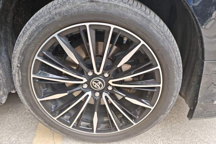 Used Toyota Vellfire 2020 Dual-Engine 2.5L HV Luxury Edition Right Front Wheel Hub