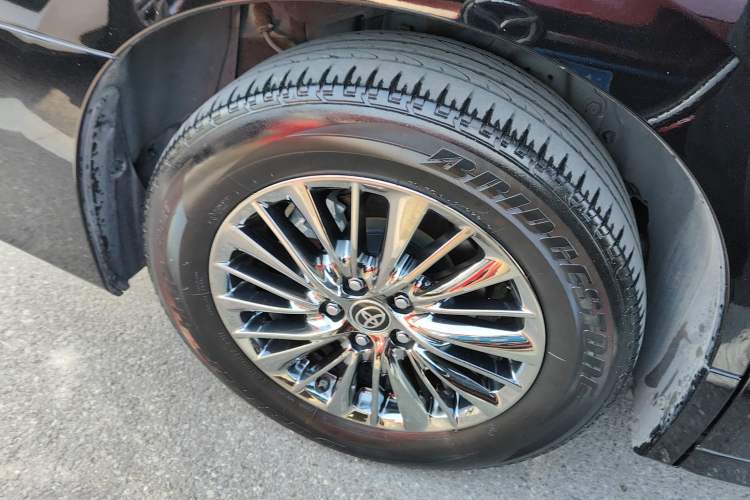 Used Toyota Vellfire 2020 Dual-Engine 2.5L HV Luxury Edition Right Rear Wheel Hub