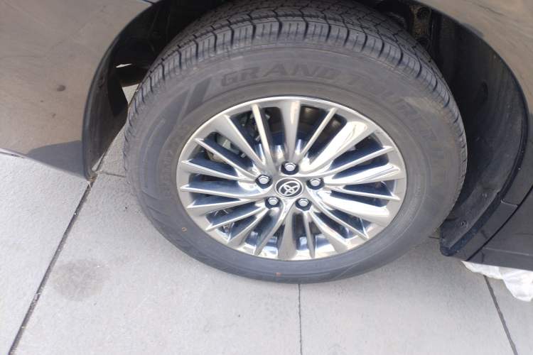 Used Toyota Vellfire 2020 Dual-Engine 2.5L HV Luxury Edition Right Rear Wheel Hub