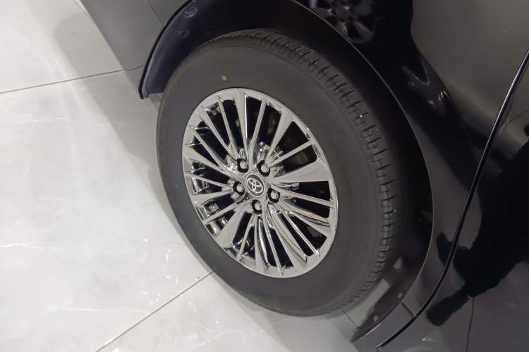 Used Toyota Vellfire 2020 Dual-Engine 2.5L HV Luxury Edition Right Rear Wheel Hub