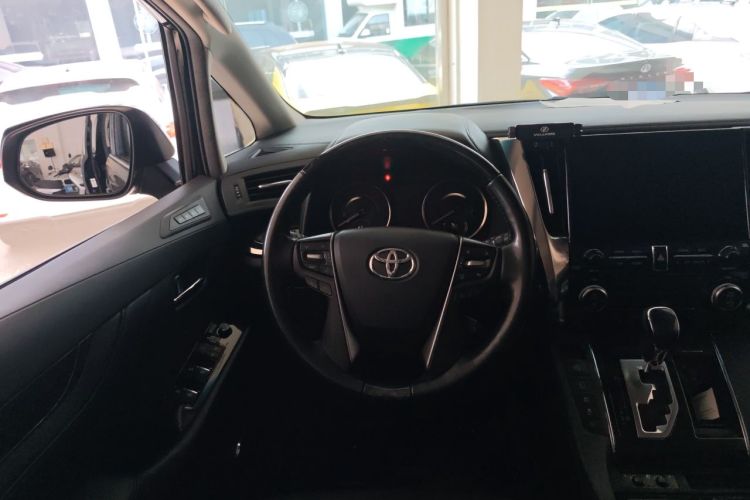 Used Toyota Vellfire 2020 Dual-Engine 2.5L HV Luxury Edition Steering Wheel