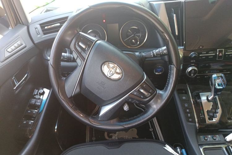 Used Toyota Vellfire 2020 Dual-Engine 2.5L HV Luxury Edition Steering Wheel