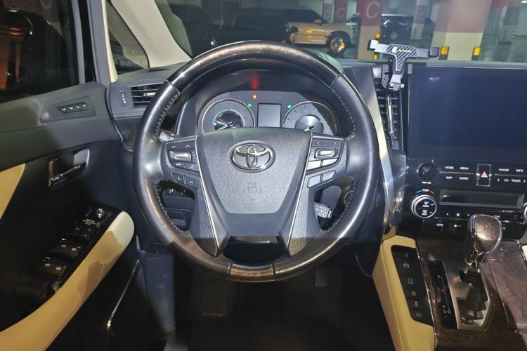 Used Toyota Vellfire 2020 Dual-Engine 2.5L HV Prestige Edition Steering Wheel