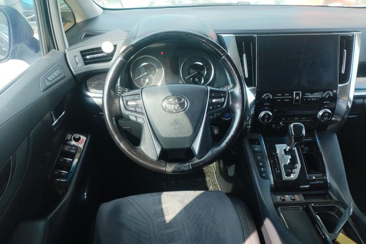 Used Toyota Vellfire 2020 Dual-Engine 2.5L HV Luxury Edition Steering Wheel