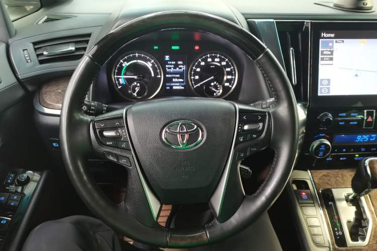 Used Toyota Vellfire 2020 Dual-Engine 2.5L HV Prestige Edition Steering Wheel