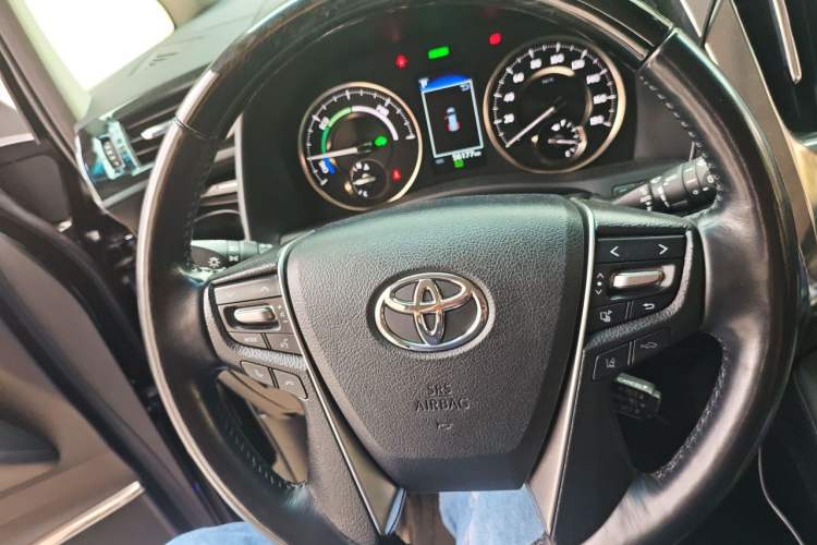 Used Toyota Vellfire 2020 Dual-Engine 2.5L HV Luxury Edition Steering Wheel