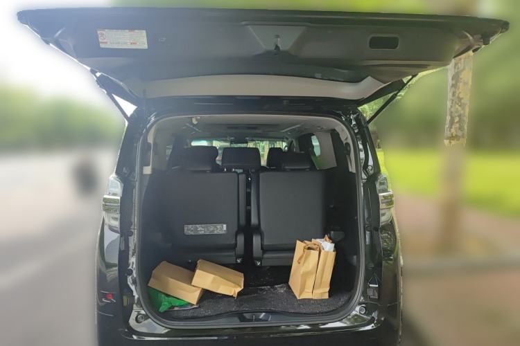 Used Toyota Vellfire 2020 Dual-Engine 2.5L HV Luxury Edition Trunk