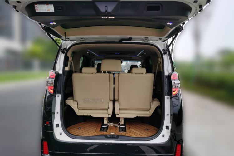 Used Toyota Vellfire 2020 Dual-Engine 2.5L HV Prestige Edition Trunk