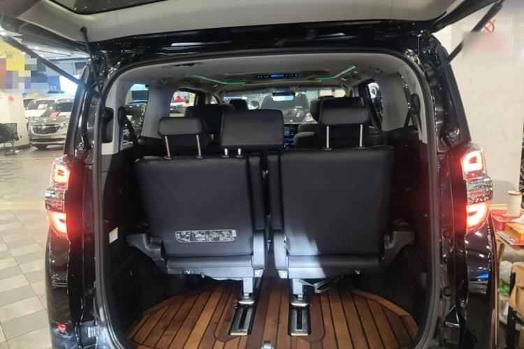 Used Toyota Vellfire 2020 Dual-Engine 2.5L HV Luxury Edition Trunk
