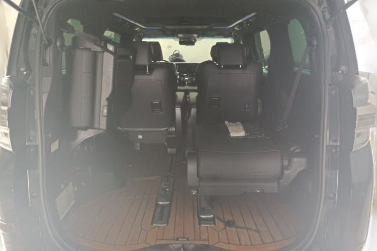 Used Toyota Vellfire 2020 Dual-Engine 2.5L HV Prestige Edition Trunk