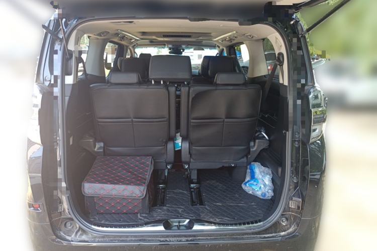 Used Toyota Vellfire 2020 Dual-Engine 2.5L HV Luxury Edition Trunk