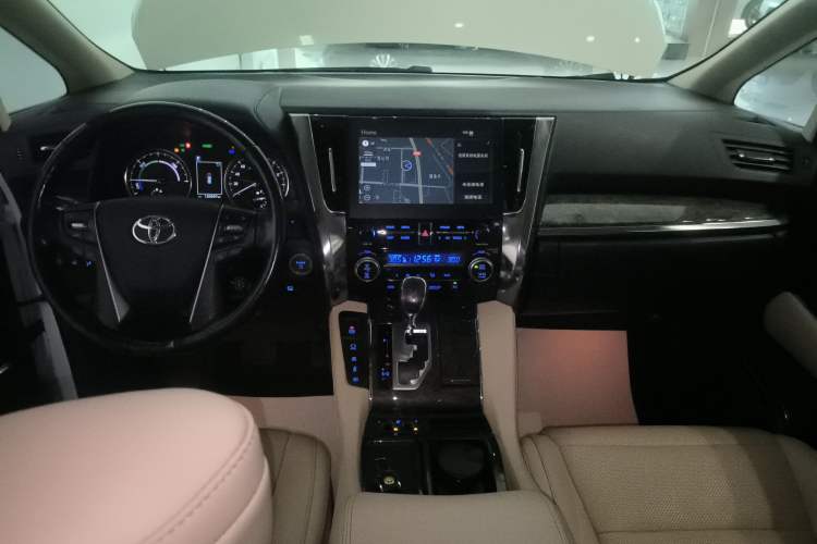 Used Toyota Vellfire 2020 Dual-Engine 2.5L HV Prestige Edition Audio And AC Panel