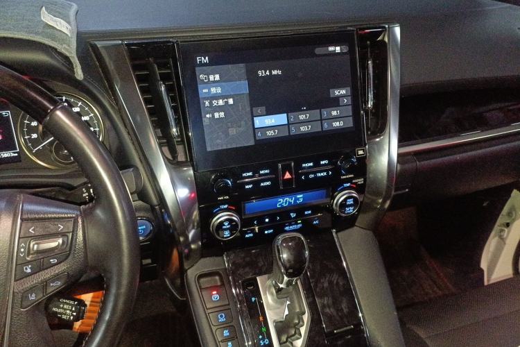 Used Toyota Vellfire 2020 Dual-Engine 2.5L HV Luxury Edition Audio And AC Panel