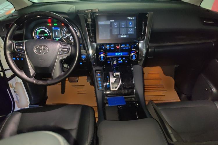 Used Toyota Vellfire 2020 Dual-Engine 2.5L HV Luxury Edition Center Console