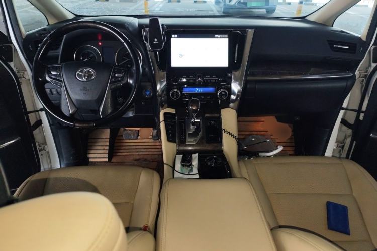 Used Toyota Vellfire 2020 Dual-Engine 2.5L HV Prestige Edition Center Console
