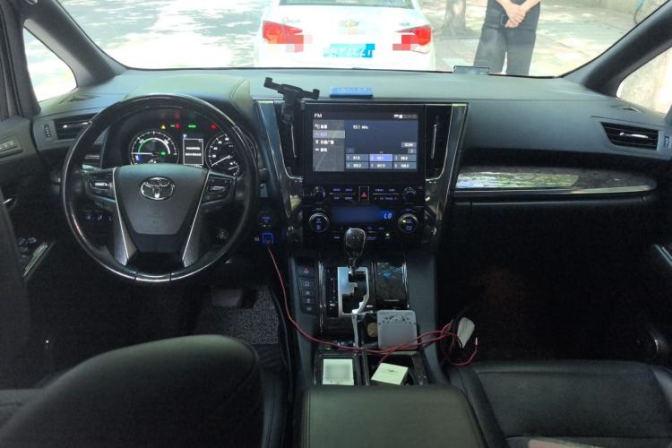 Used Toyota Vellfire 2020 Dual-Engine 2.5L HV Prestige Edition Center Console