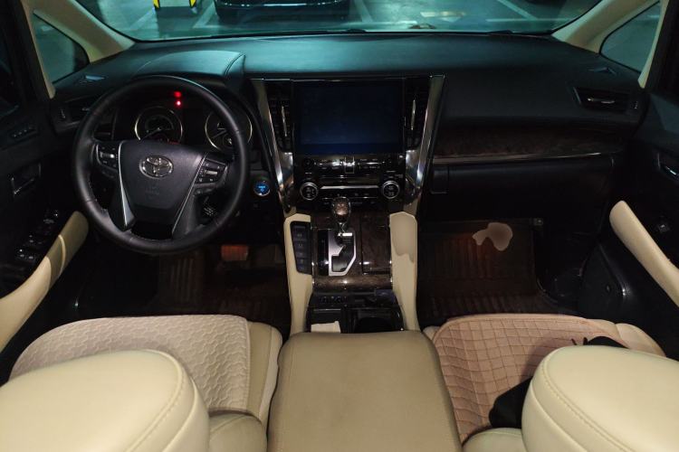 Used Toyota Vellfire 2020 Dual-Engine 2.5L HV Prestige Edition Center Console