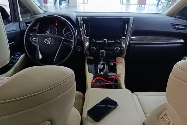 Used Toyota Vellfire 2020 Dual-Engine 2.5L HV Prestige Edition Center Console