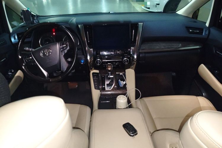 Used Toyota Vellfire 2020 Dual-Engine 2.5L HV Prestige Edition Center Console