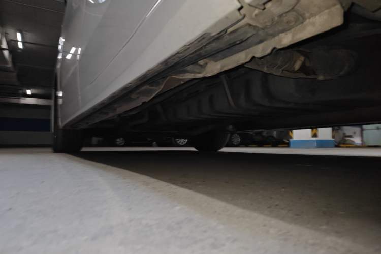 Used Toyota Vellfire 2020 Dual-Engine 2.5L HV Prestige Edition Chassis Rear Left