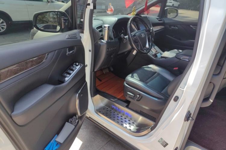 Used Toyota Vellfire 2020 Dual-Engine 2.5L HV Prestige Edition Driver Seat
