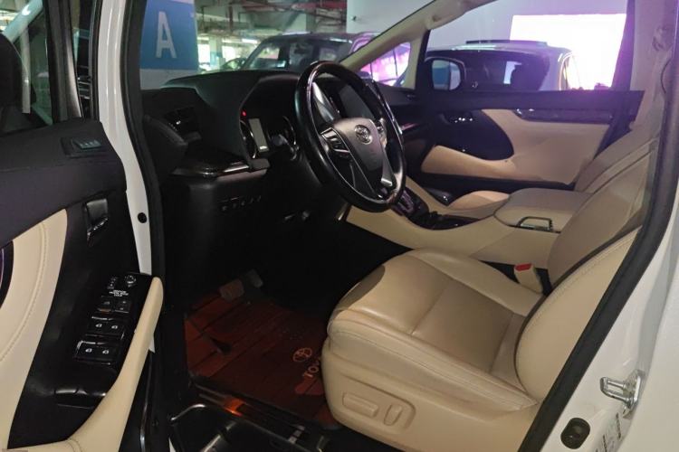 Used Toyota Vellfire 2020 Dual-Engine 2.5L HV Prestige Edition Driver Seat