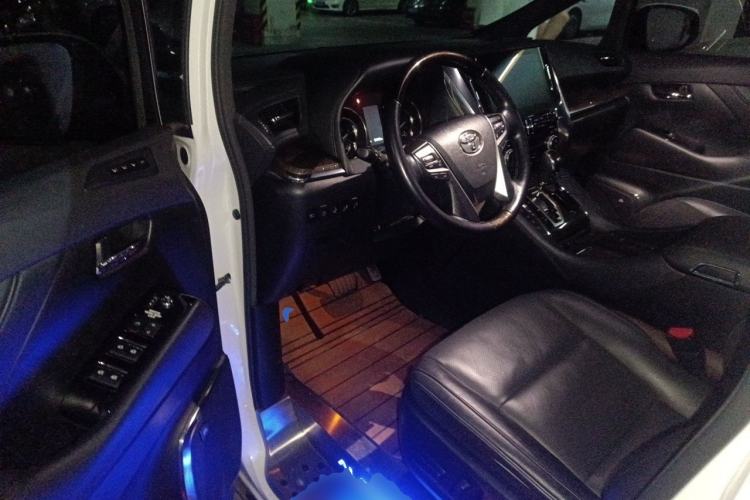 Used Toyota Vellfire 2020 Dual-Engine 2.5L HV Prestige Edition Driver Seat