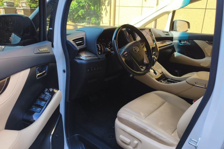 Used Toyota Vellfire 2020 Dual-Engine 2.5L HV Prestige Edition Driver Seat