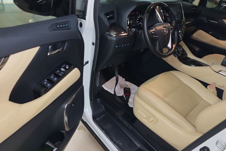 Used Toyota Vellfire 2020 Dual-Engine 2.5L HV Prestige Edition Driver Seat