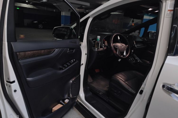 Used Toyota Vellfire 2020 Dual-Engine 2.5L HV Prestige Edition Driver Seat
